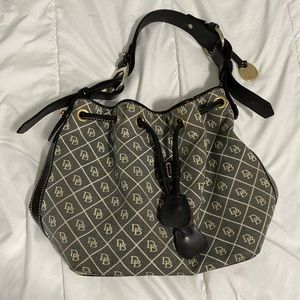 Dooney & Bourke purse